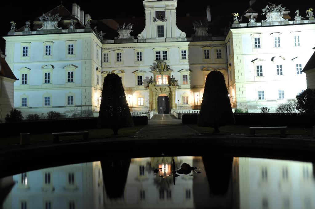 Penzion Valtice Exterior photo