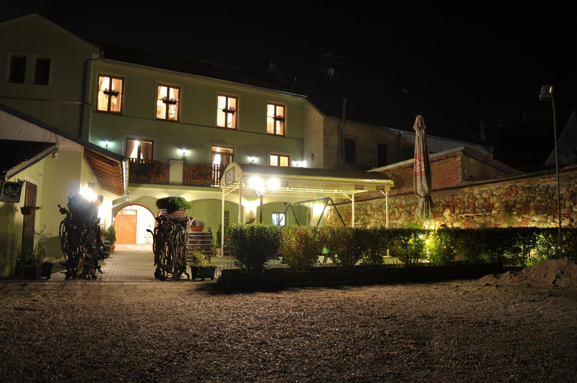 Penzion Valtice Exterior photo
